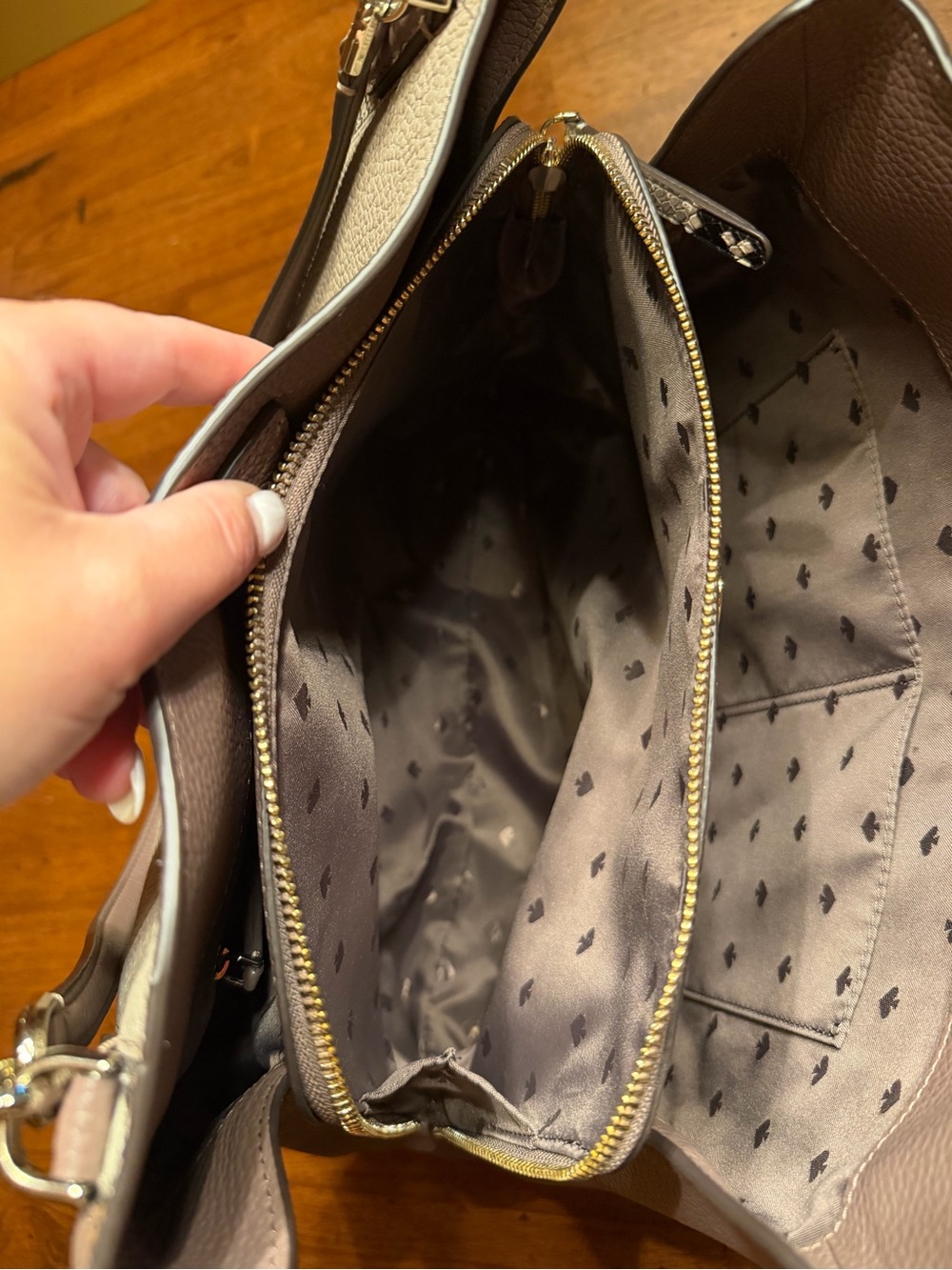 Kate Spade NWOT Color block Pebbled Leather Triple Compartment Tote Snake Print - Picture 10 of 11
